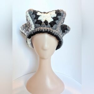 NEW, Star crown beanie, crochet, handmade, 2 available!